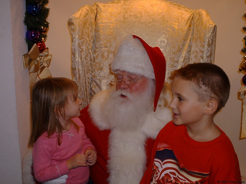 gal/2002-12-Santa/DCAO0005.JPG