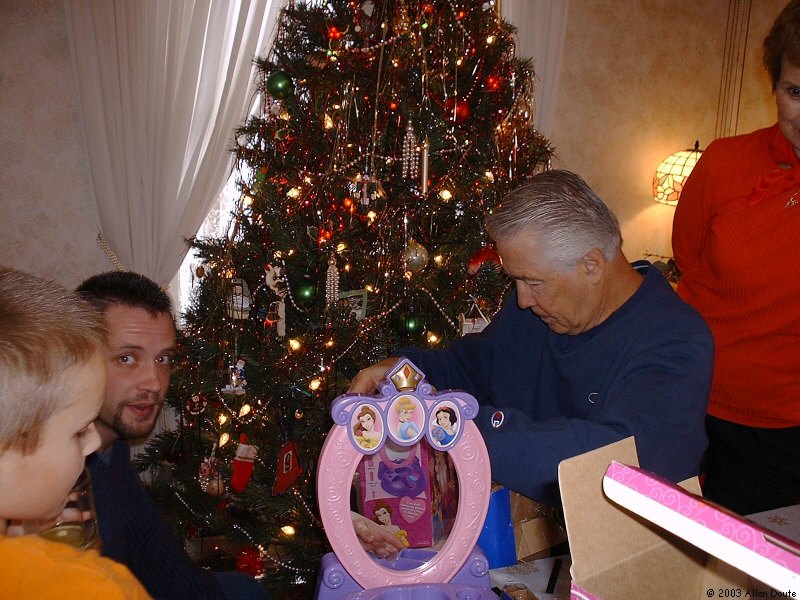 gal/2002-Christmas/DCAO0089.JPG