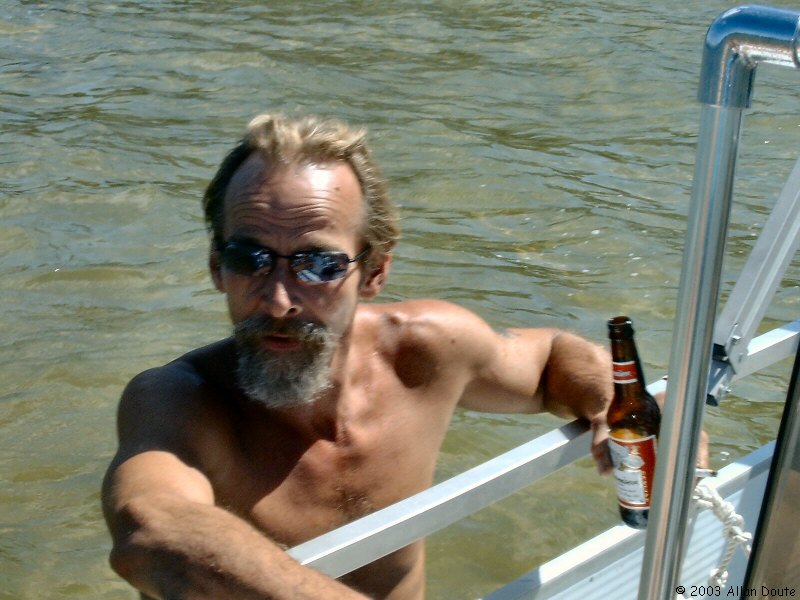 gal/2003-08-17_Toms_boat/DCAO0865.JPG