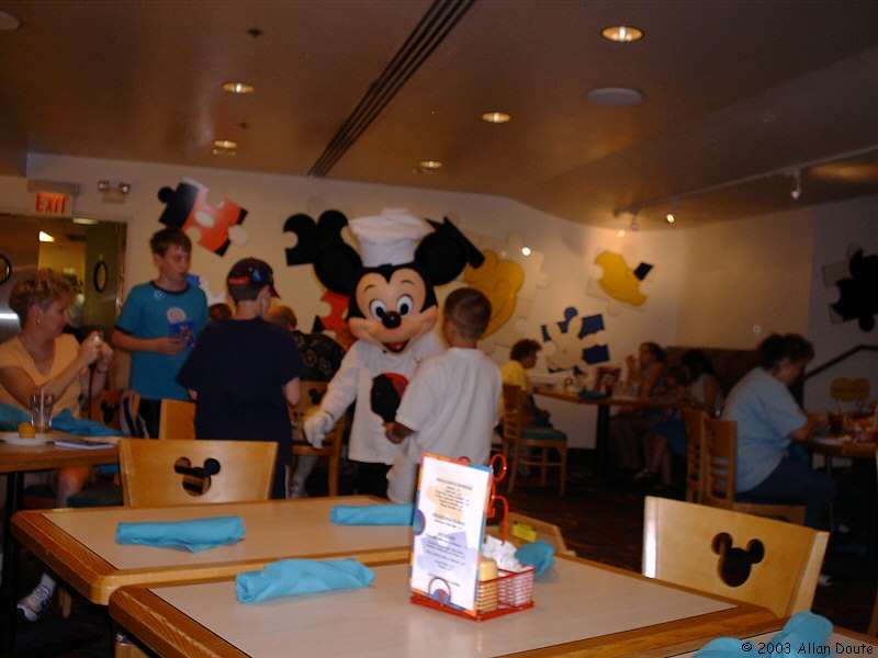 gal/2003-11_Vacation_At_Disney/DCAO1629.JPG