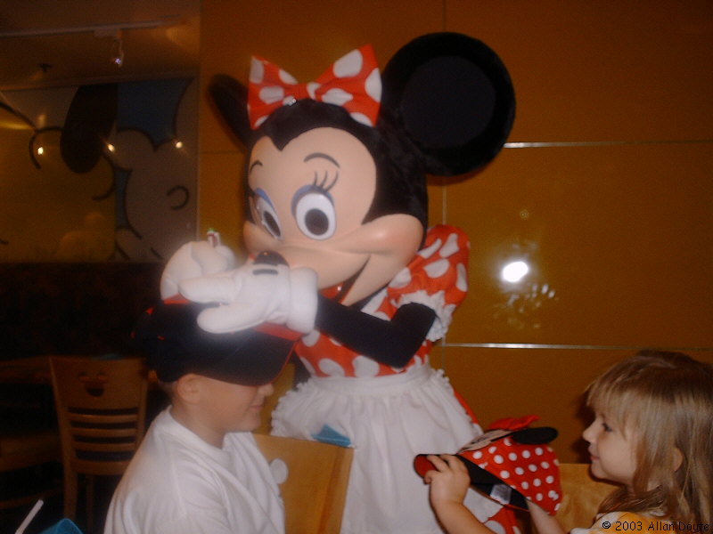gal/2003-11_Vacation_At_Disney/DCAO1639.JPG