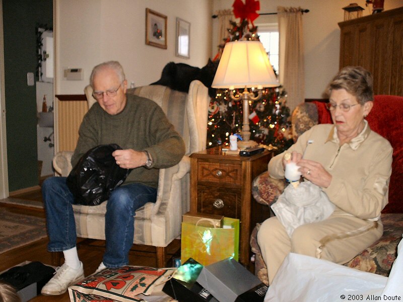 gal/2003-12_Christmas_Day/DCAO2072.JPG