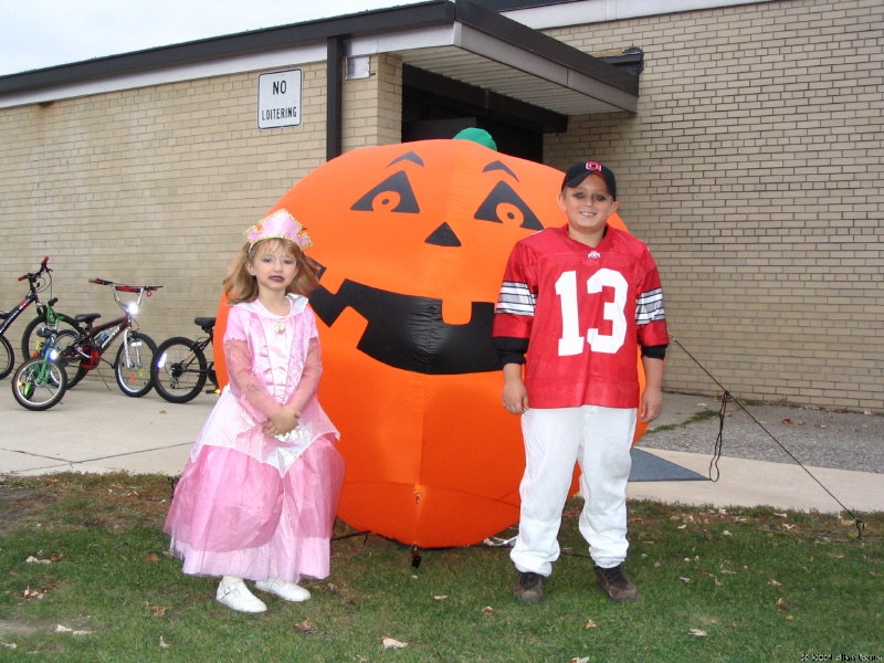 gal/2004-11-13_Halloween_and_Stuff/IMG_0402.jpg