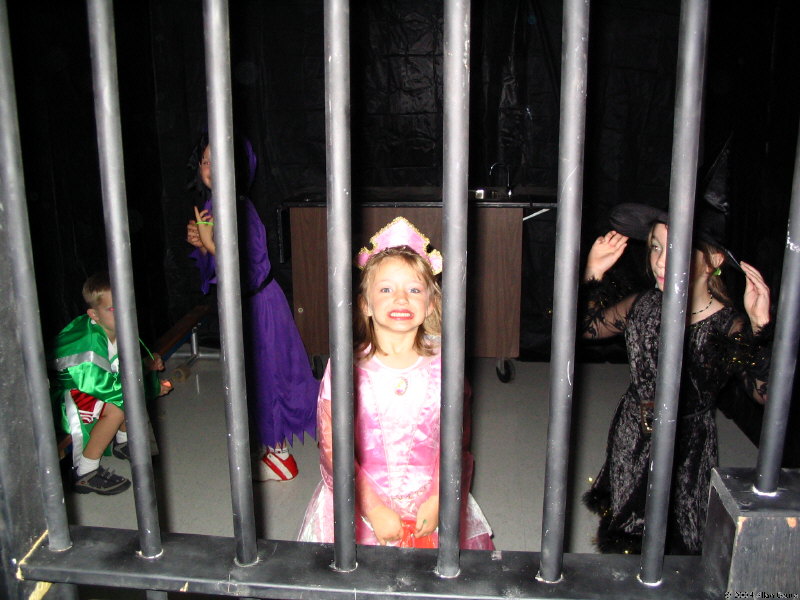 gal/2004-11-13_Halloween_and_Stuff/IMG_0418.jpg