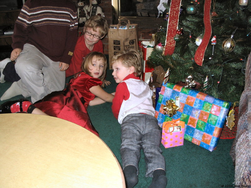 gal/2004-12-24_Christmas_Eve/IMG_0560.jpg