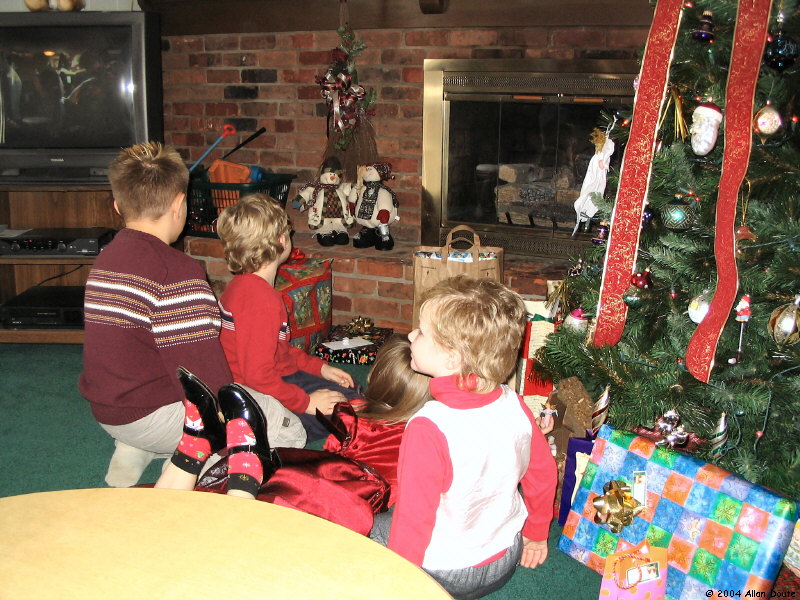 gal/2004-12-24_Christmas_Eve/IMG_0562.jpg