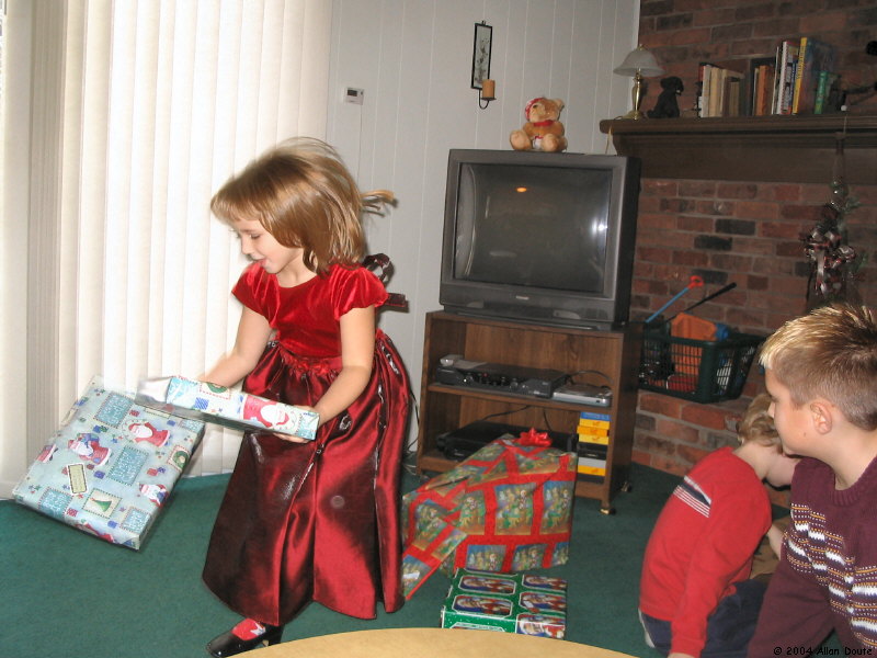 gal/2004-12-24_Christmas_Eve/IMG_0564.jpg