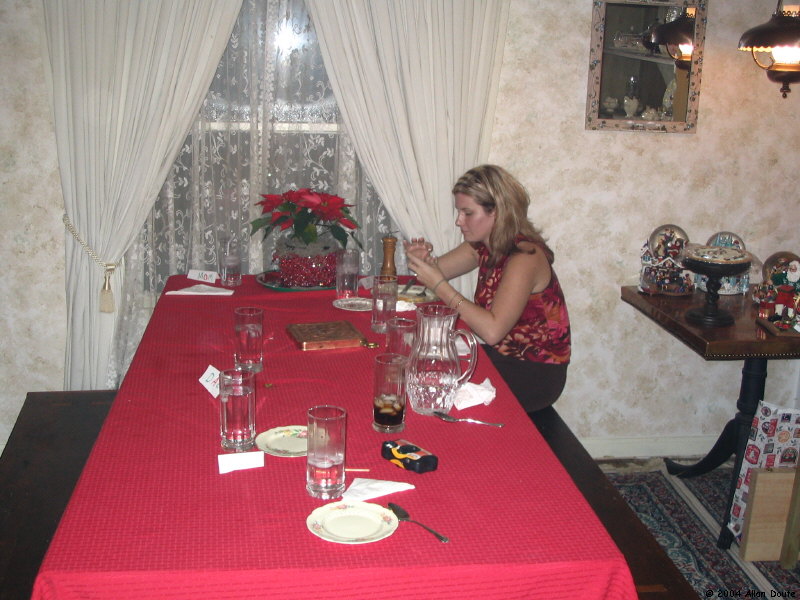 gal/2004-12-24_Christmas_Eve/IMG_0590.jpg