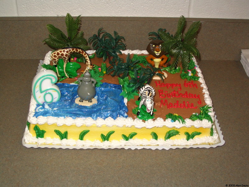 gal/2005-10-11_Maddie_B-Day/IMG_1155.jpg