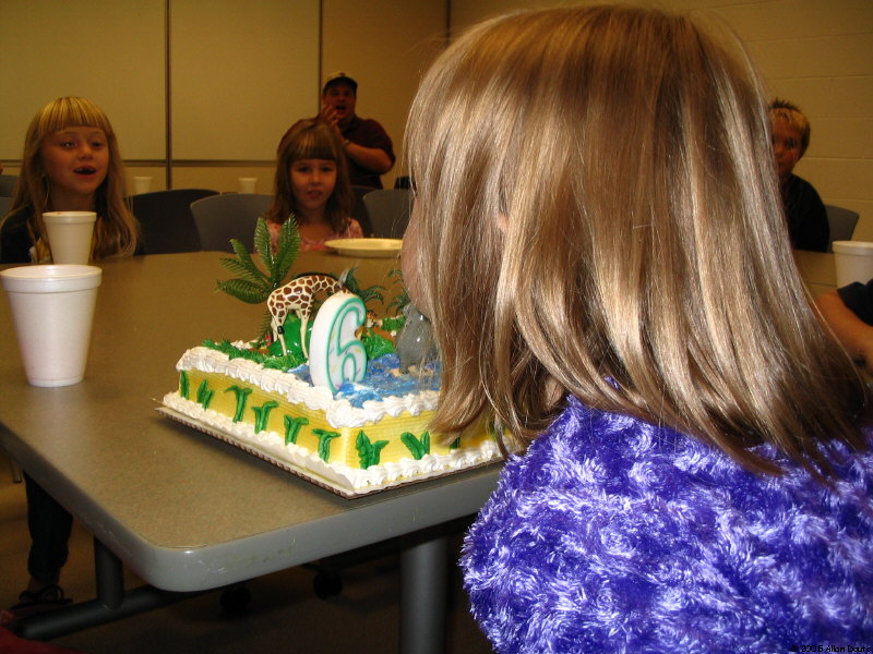 gal/2005-10-11_Maddie_B-Day/IMG_1164.jpg