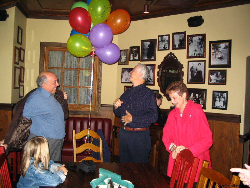 gal/2006-03-29_Pop-Pops_Birthday/IMG_1488.jpg