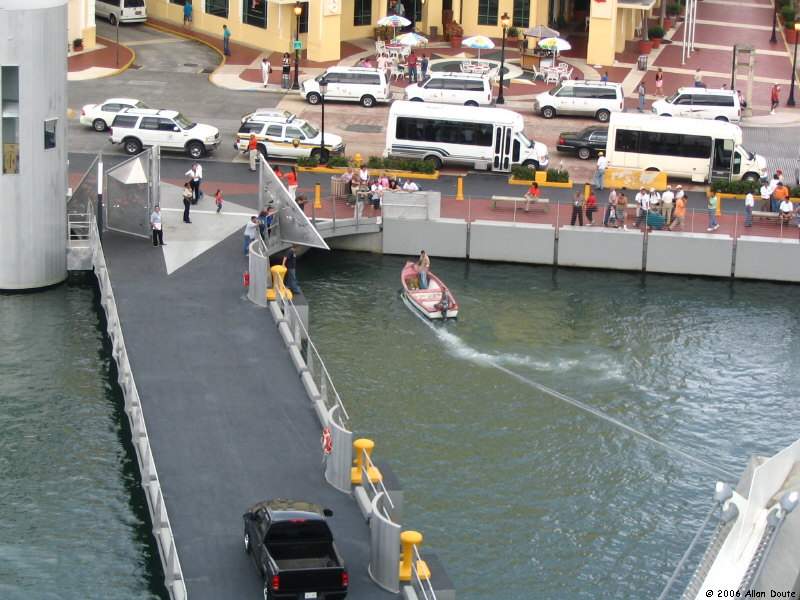 gal/2006-11-14_Cruise-Puerto_Rico/IMG_2119.jpg