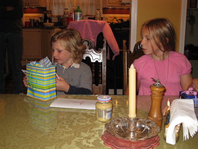 gal/2008-10-05_Maddie_and_Liam_Birthday/IMG_1092.jpg