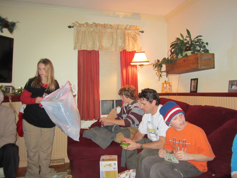 gal/2011-12-25_Christmas__and_eve_/IMG_0100.JPG